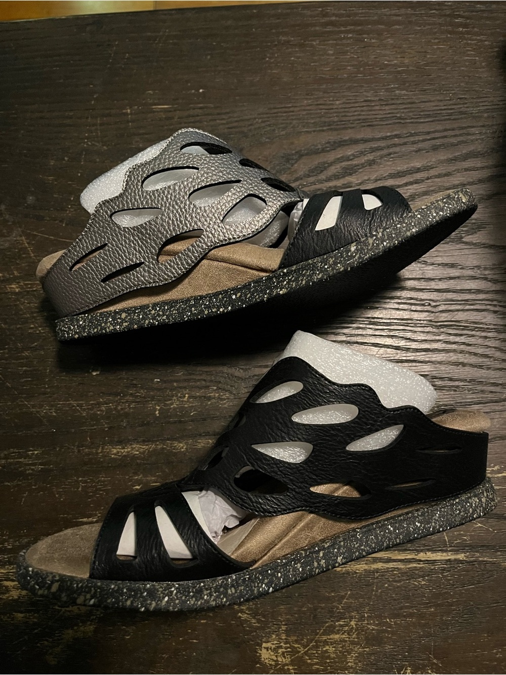Modzori Celesta 1 reversible pewter sandal.